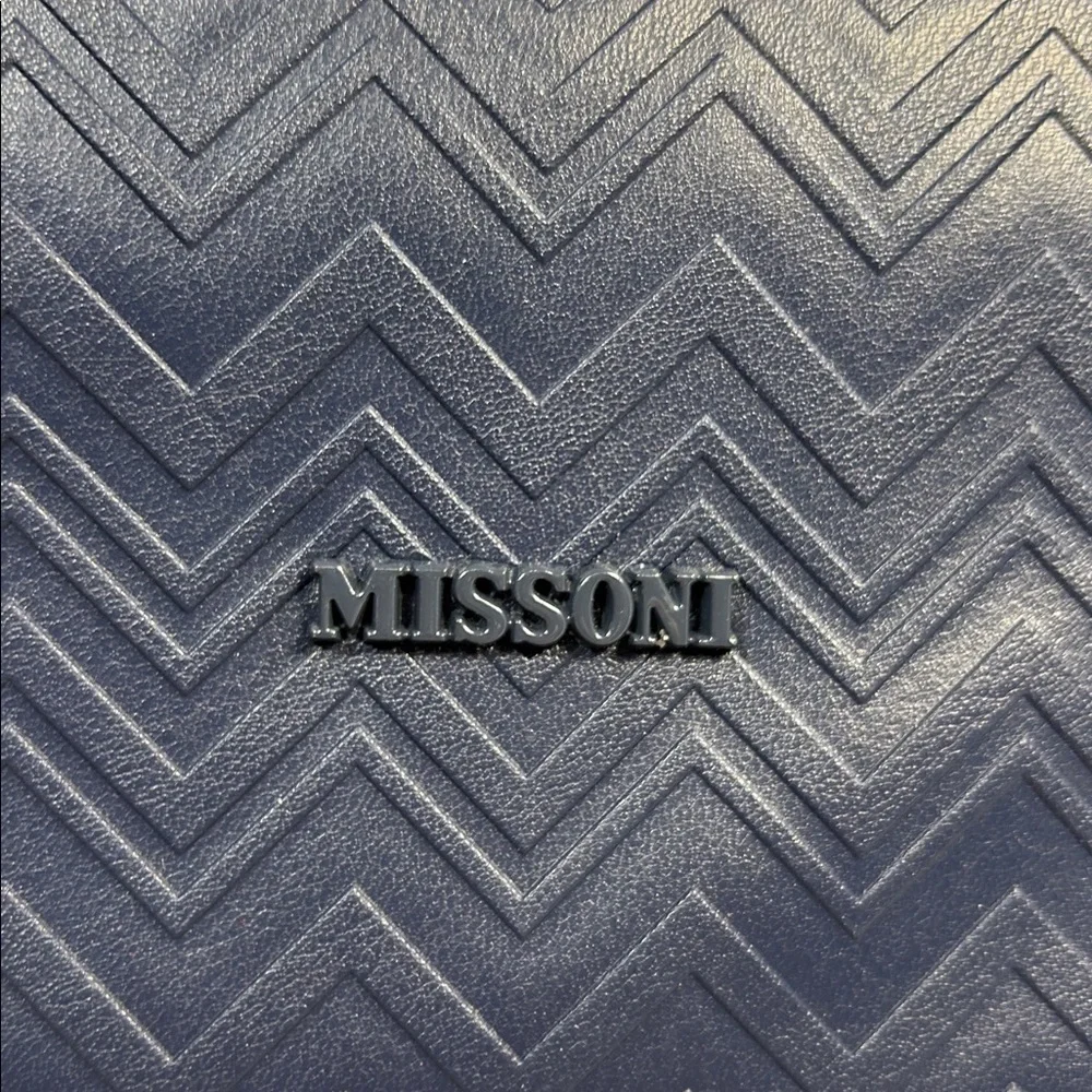 NWOT Missoni cosmetic case
